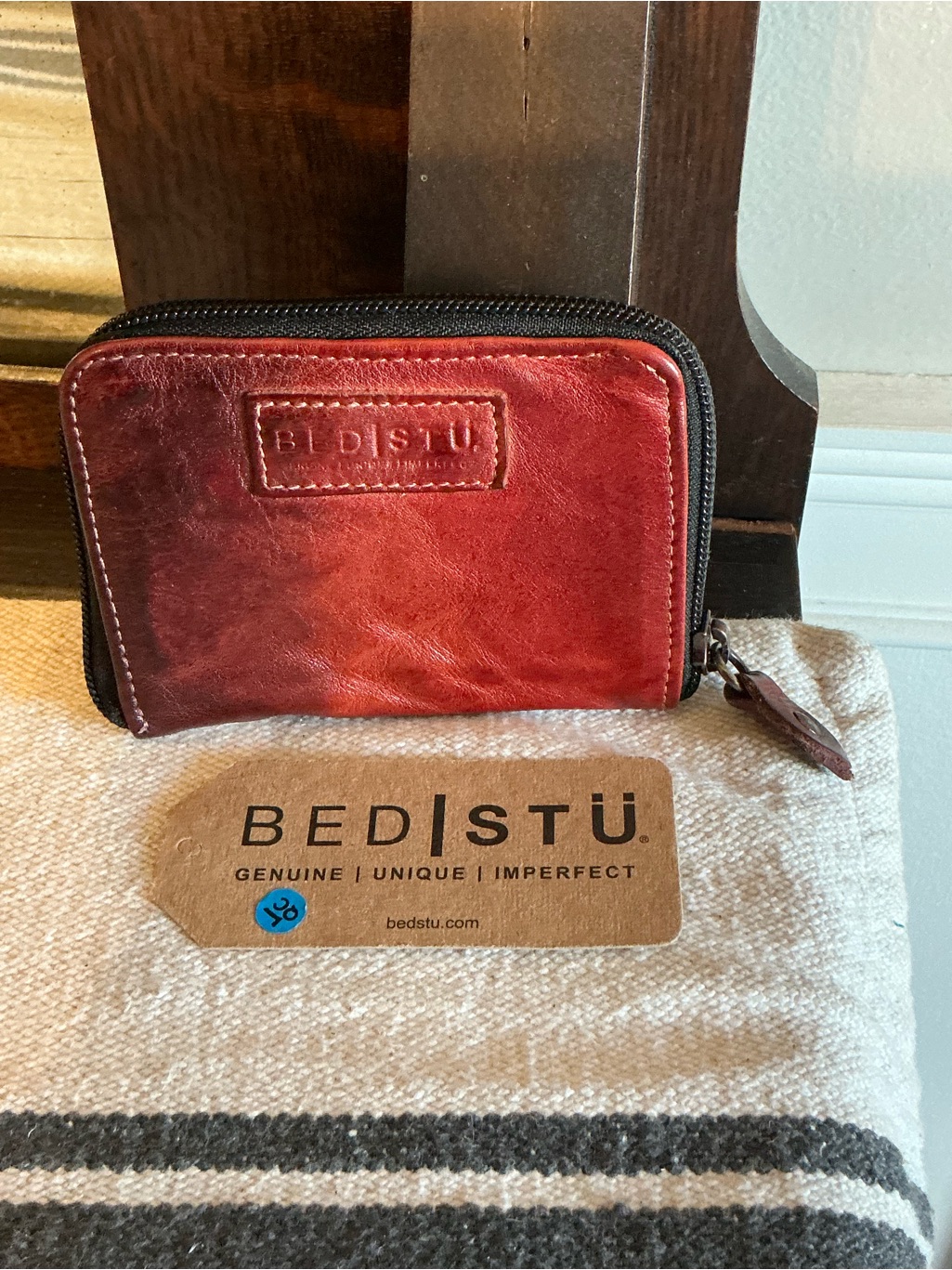 Nwt Bed Stu Leather Ozzie Zip Around Wallet Cranberry Red Retail $120 — image 3 of 8
